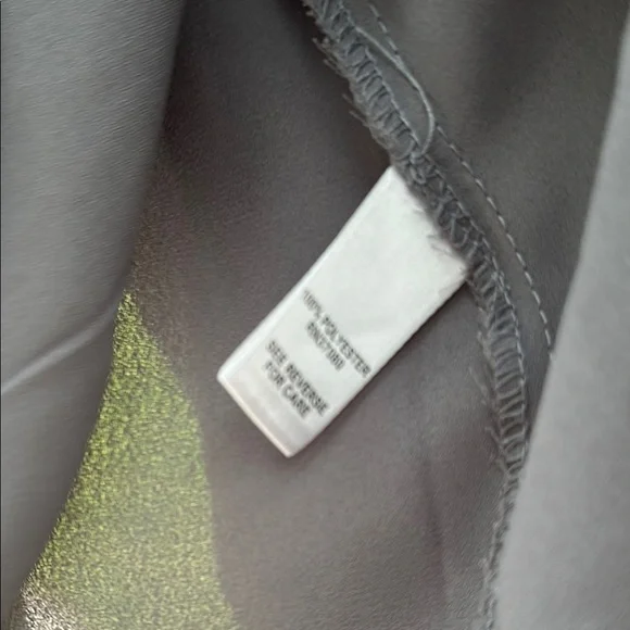NWOT Cato Gray Blouse with Elegant Ruffle Design Women’s 26/28 - Picture 12 of 13